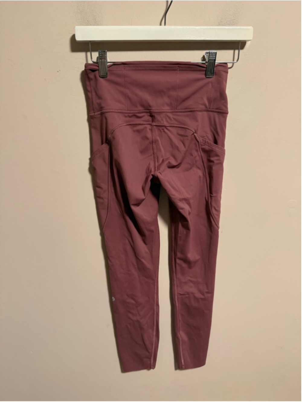 Lululemon Fast and Free Tight II 25" *Non-Reflective Nulux
Plumful Size 4